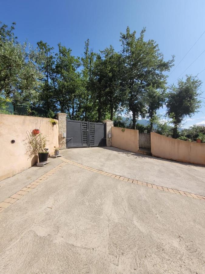 Studio Calme Et Agreable Avec Acces Jardin Partage Le Bar-sur-Loup Exterior photo