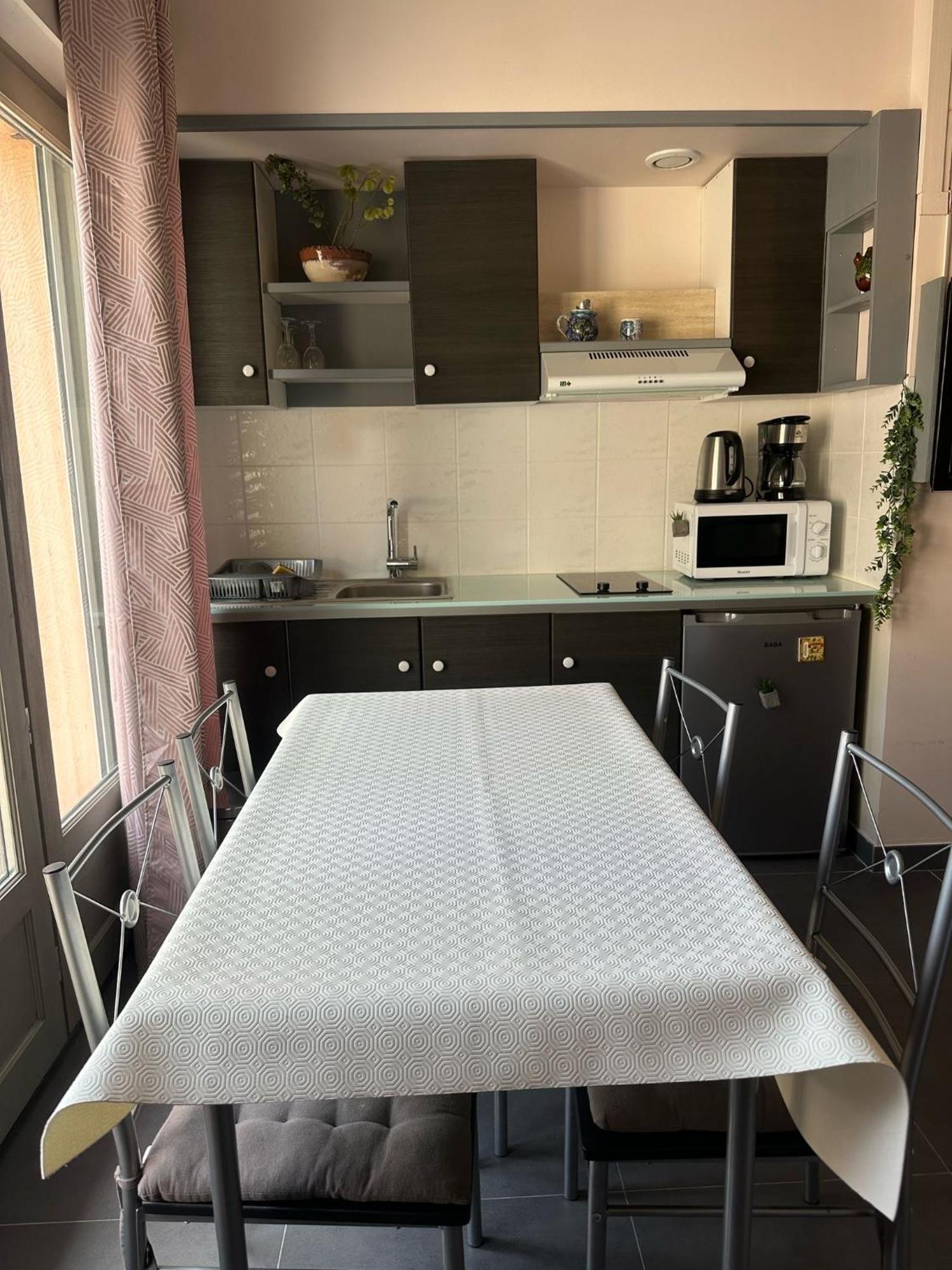 Studio Calme Et Agreable Avec Acces Jardin Partage Le Bar-sur-Loup Exterior photo